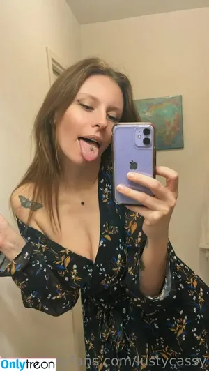 cuttiebecca / beccakate34 nude photo #0042