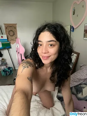 cyberliyah / alluringliyah nude photo #0015
