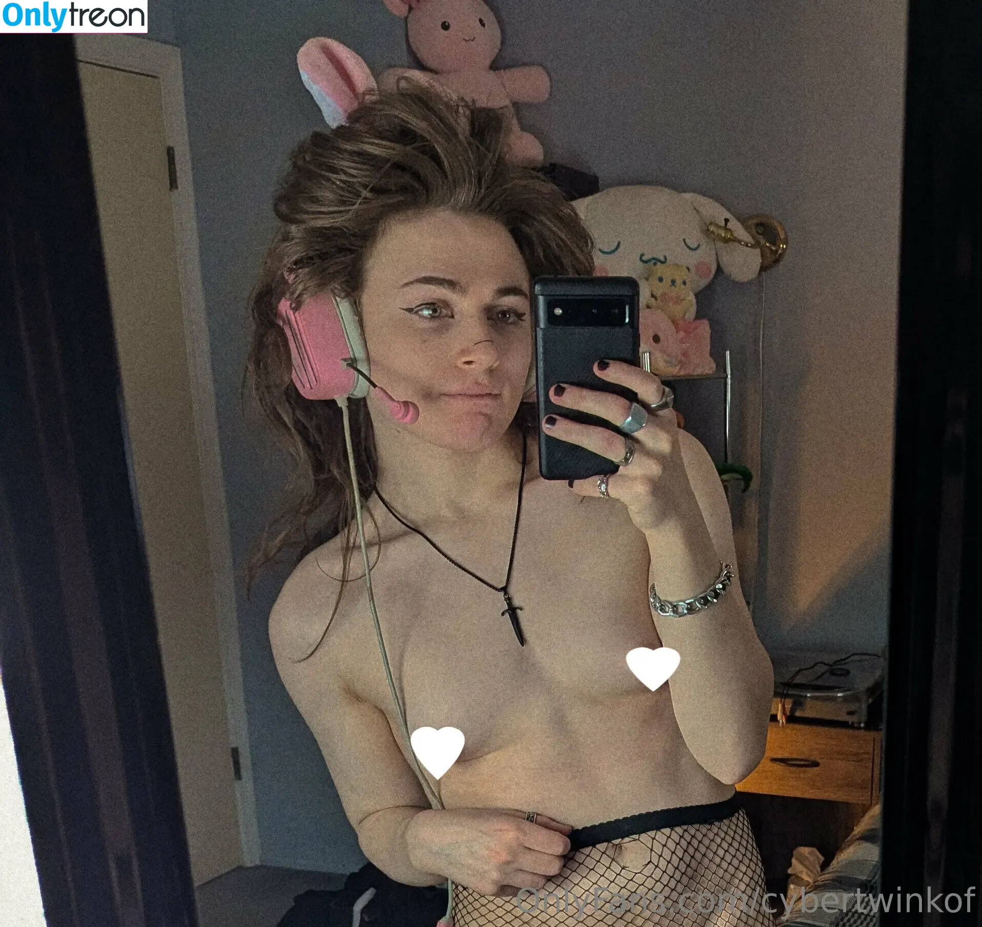 cybertwinkof nude photo #0007 (cybertwinkof)