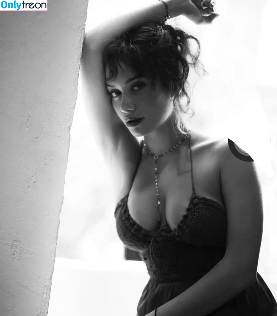 Cynthia Stephane Khalifeh голая photo #0013 (cynthiakhalifeh)
