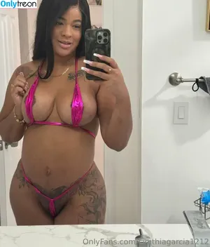cynthiagarcia1212 / realcynthiag1212 nude photo #0009