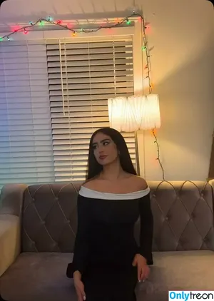d0eg / anawento / ماما ليلو nude photo #0008