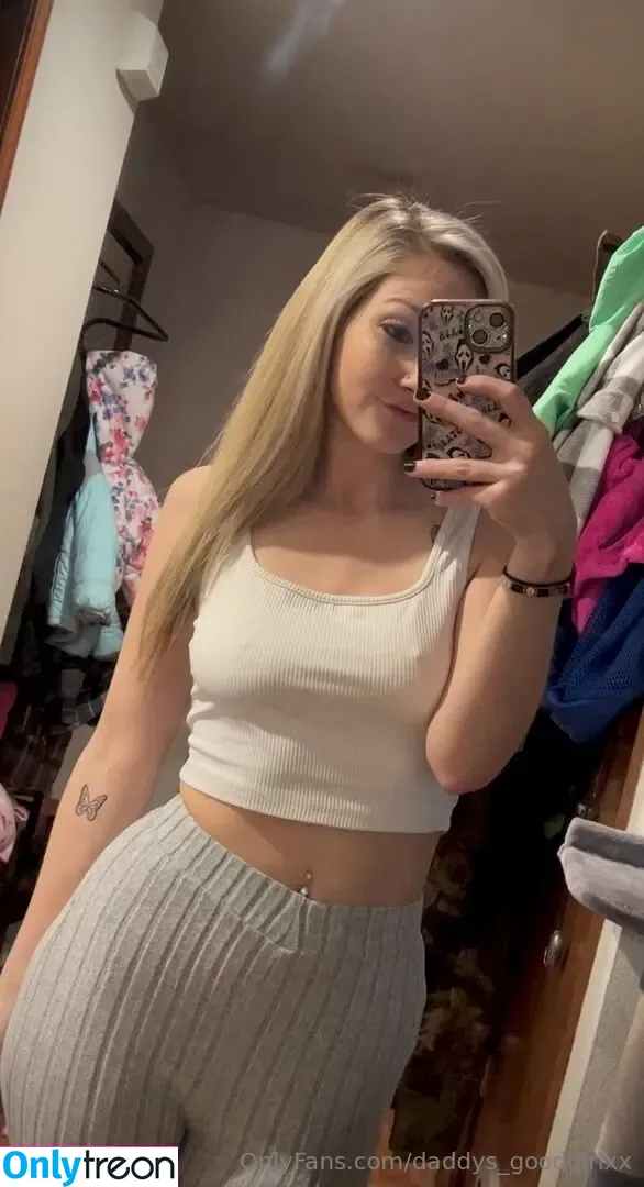 daddys_goodgirlxx nude photo #0038 (daddys_g0odgirl)