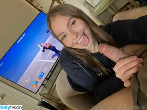 daddysbadkitty666 / daddysbadkitten69 / daddysbadkitty69 фото голая #0224