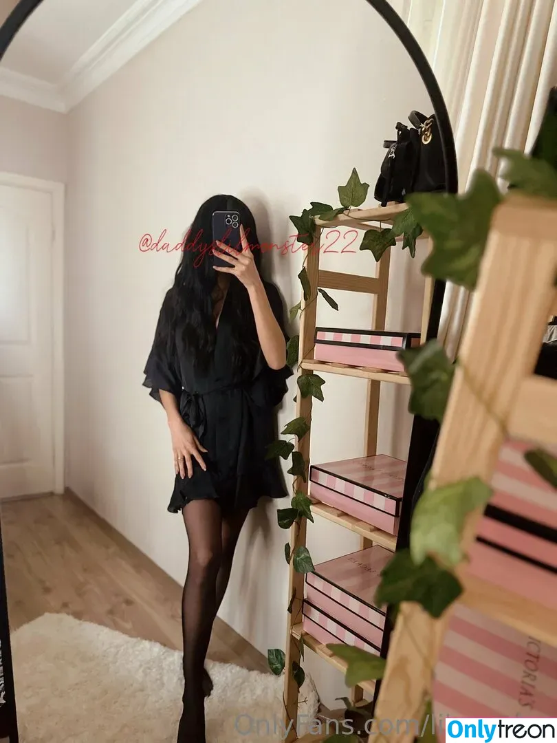 Daddyslilmonster22 nude photo #0018 (Daddyslilmonster22)