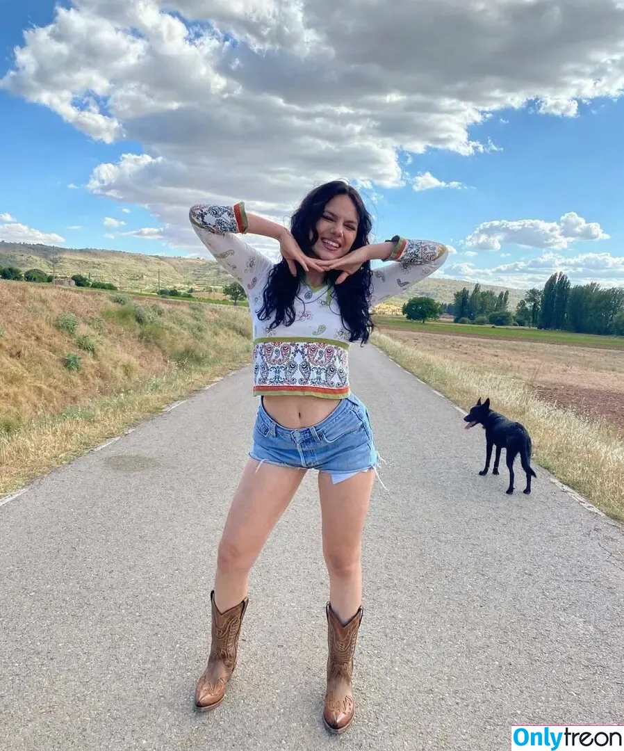 Dafne Keen nude photo #0201 (dafnefeetworld / dafnekeen)