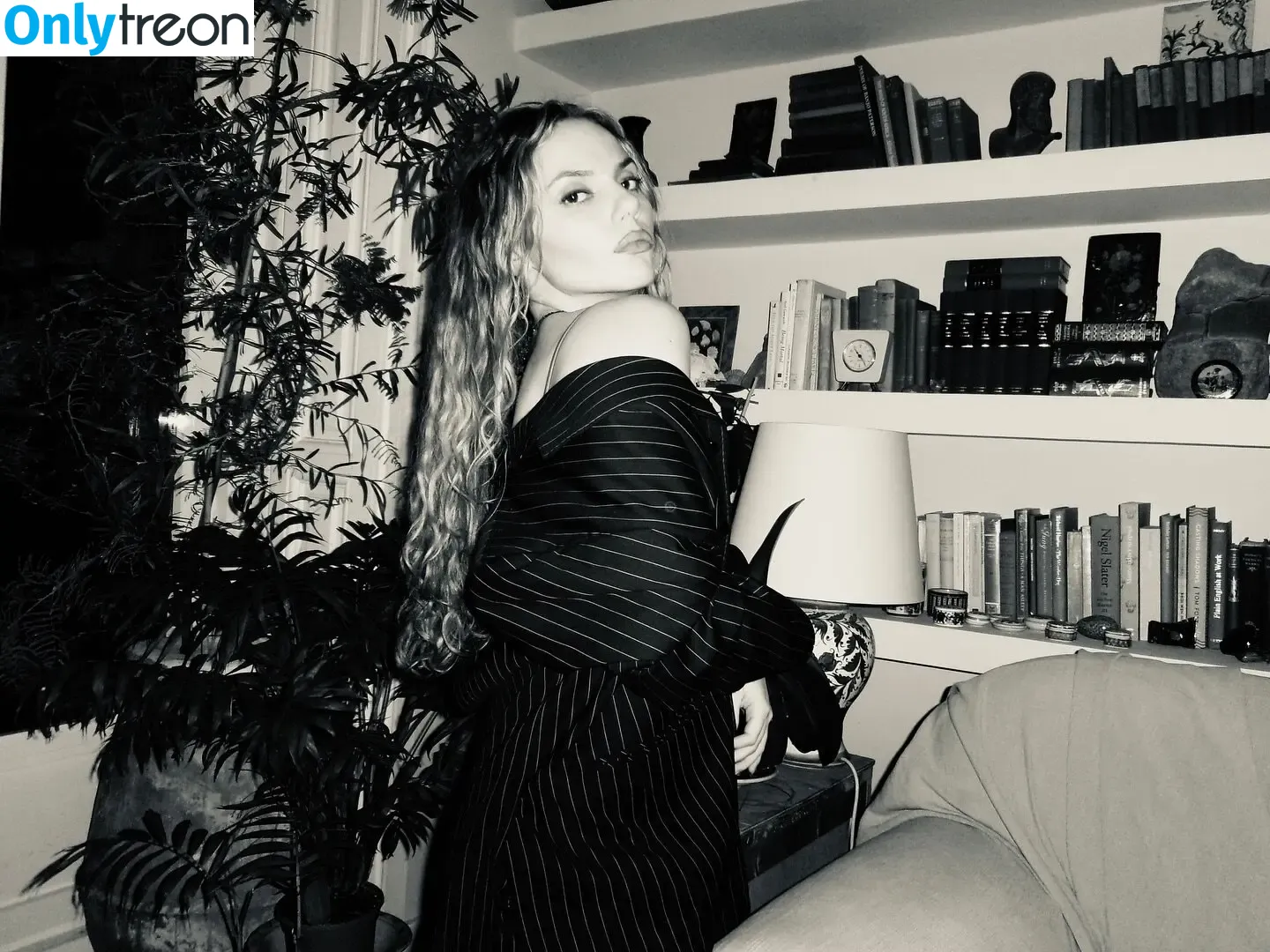 Dafne Keen nude photo #0248 (dafnefeetworld / dafnekeen)