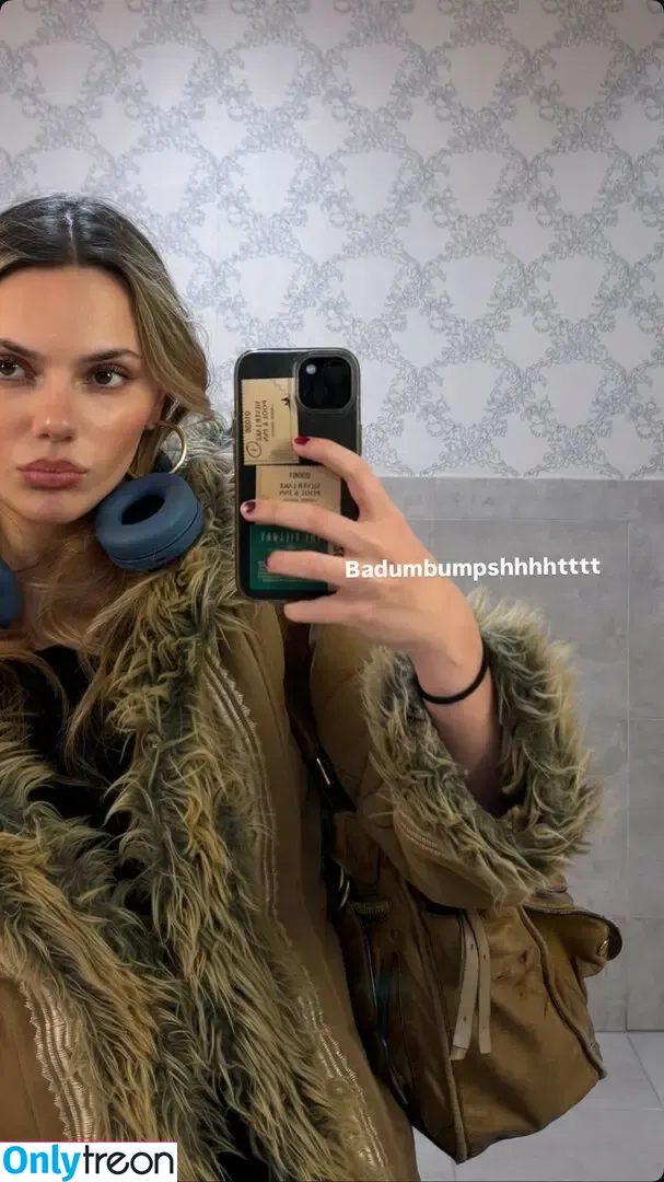 Dafne Keen голая photo #0412 (dafnekeen / lauradafne93)