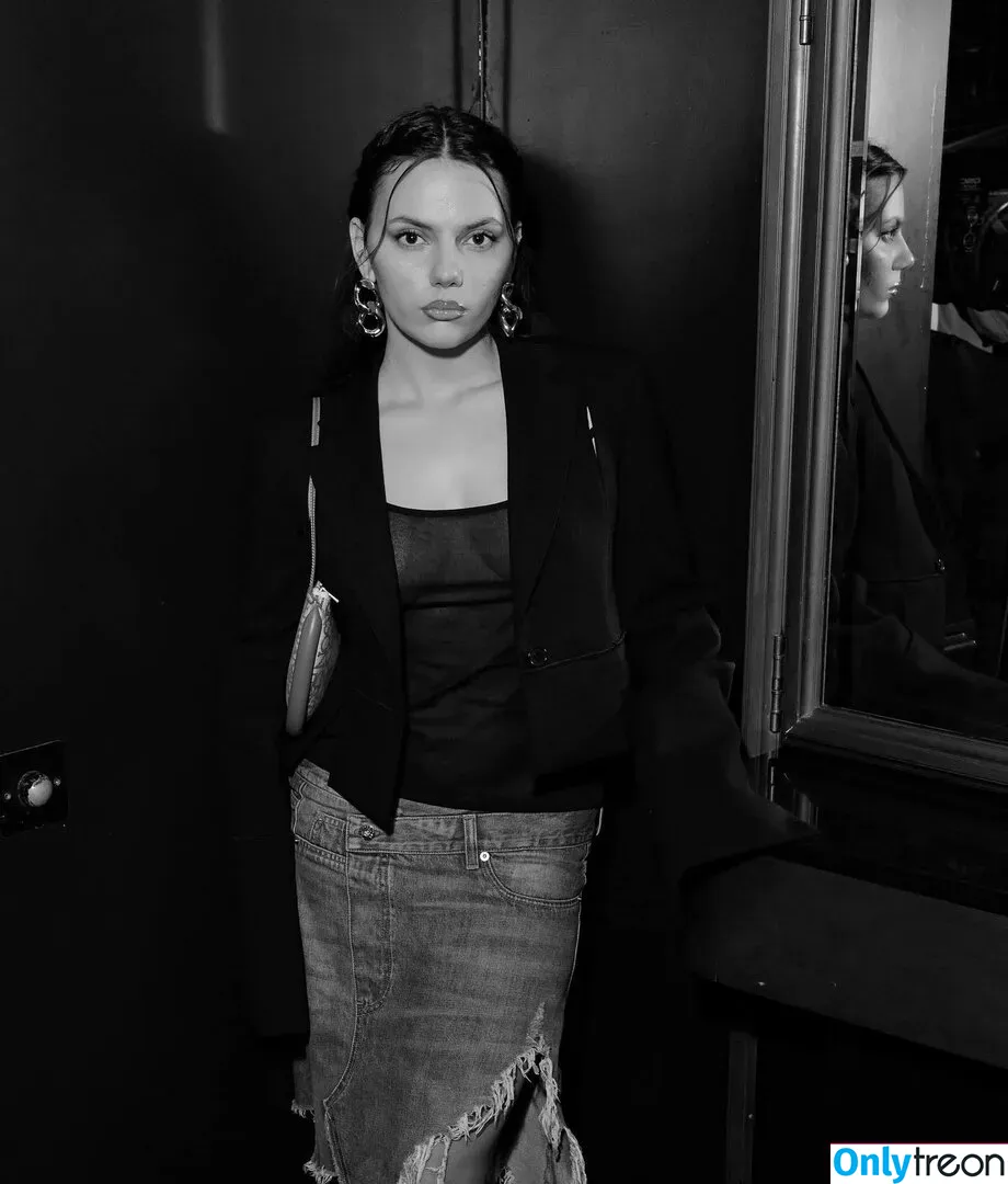 Dafne Keen голая photo #0023 (dafnekeen / lauradafne93)