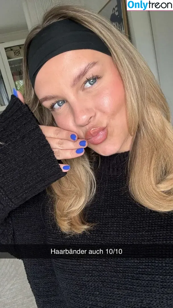 Dagi Bee голая photo #0274 (dagibee)