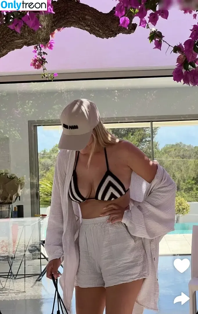Dagi Bee голая photo #0285 (dagibee)