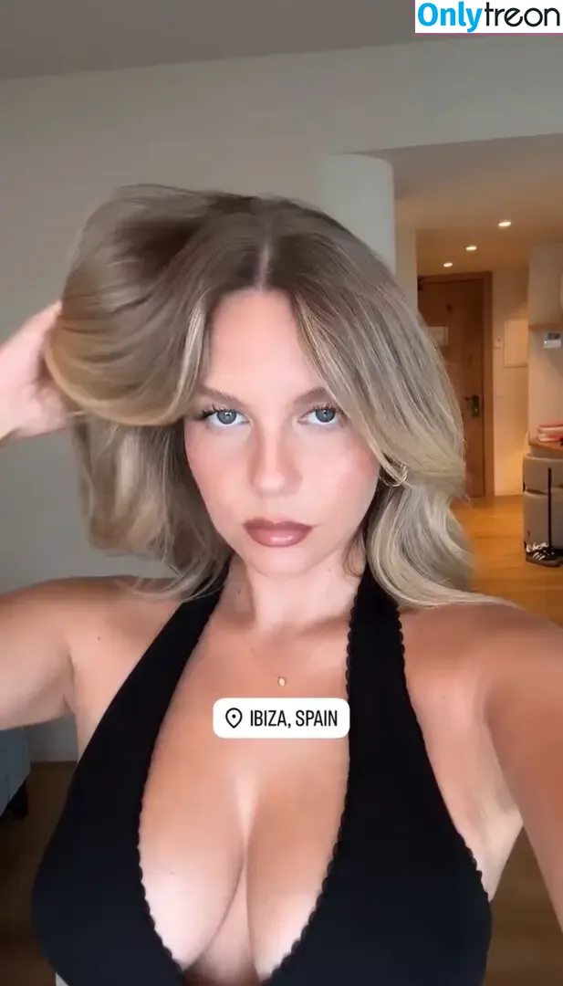 Dagi Bee nude photo #0617 (dagibee)