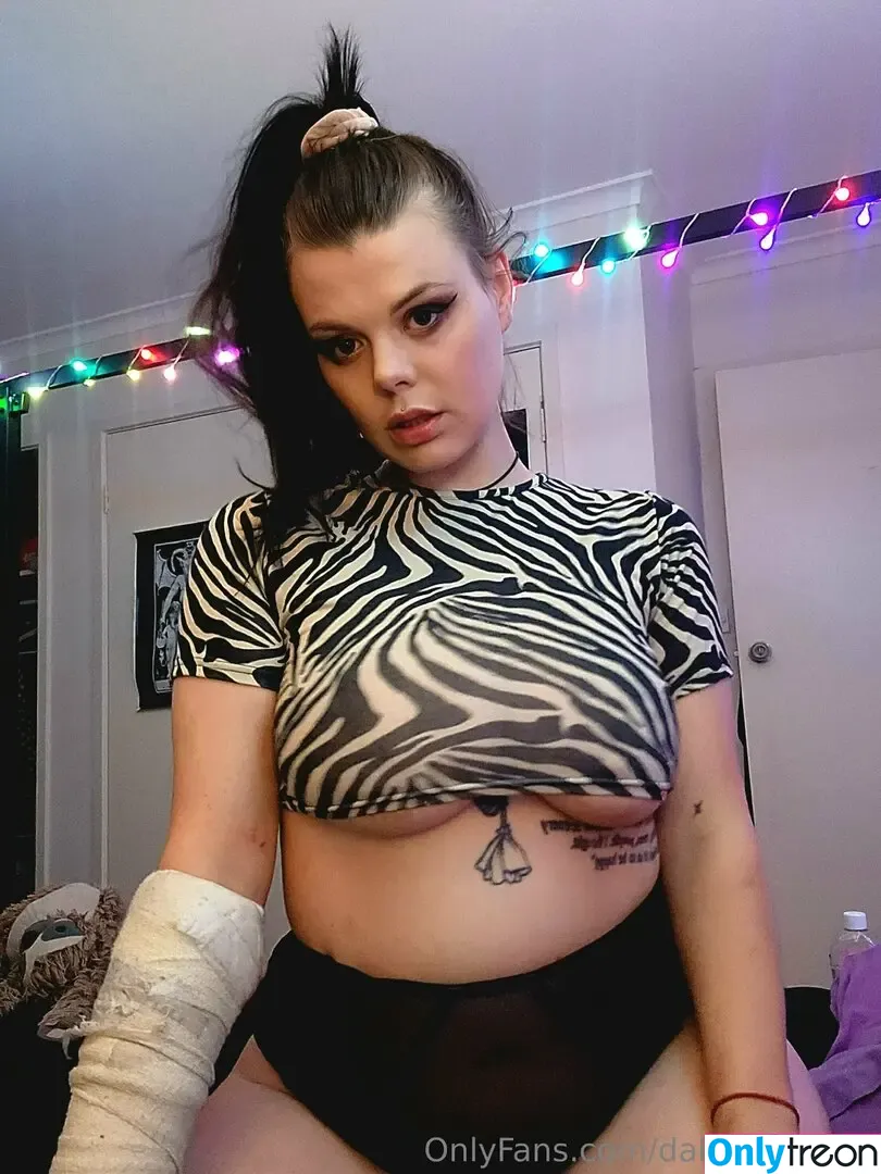 dahlia_deville nude photo #0018 (dahlia_deville)
