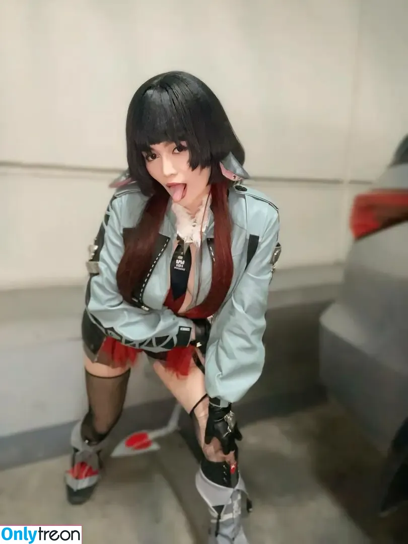 Daiacoser nude photo #0019 (diaaaadele)