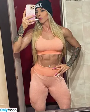 Daiana Estefania Fernandez / Dai Viloni / daiviloni.ifbbpro / dirtyxdiana фото голая #0003