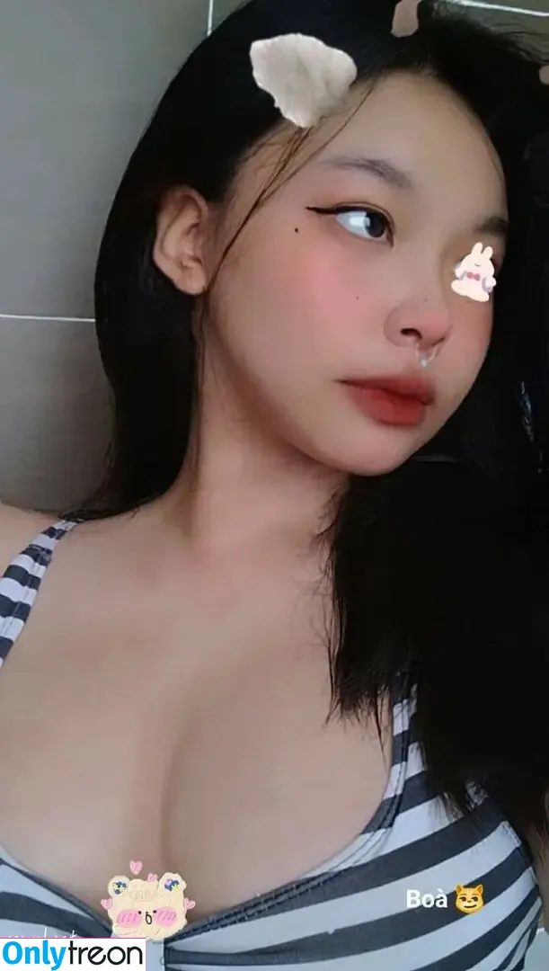 DairyCow_xx nude photo #0004 (Bò Sữaa / peahmo)