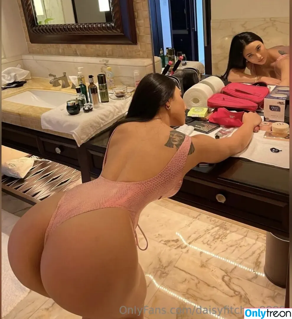 Daisy Chen nude photo #0013 (DaisyfitchenVIP / daisyfit_chen / daisyfitchen8888)
