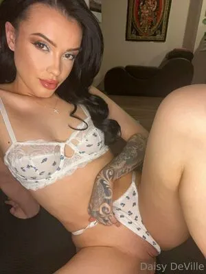 Daisy DeVille / daisy__deville / daisyxdeville nude photo #0010