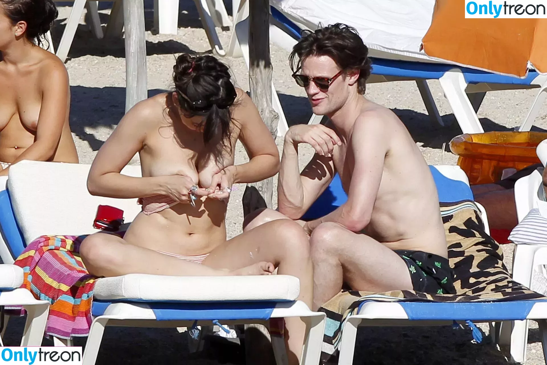 Daisy Lowe nude photo #0046 (daisylowe)