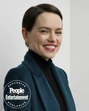 Daisy Ridley / daisyridley фото голая #0272