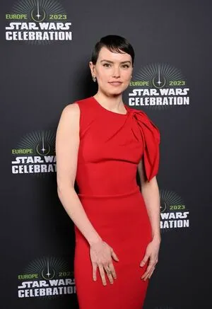 Daisy Ridley / daisyridley фото голая #0279