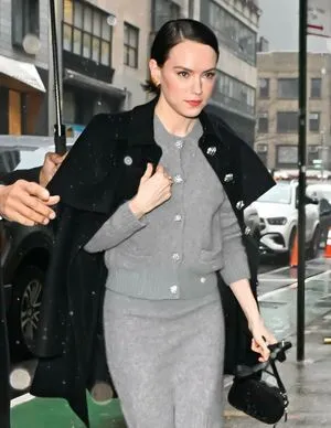 Daisy Ridley / daisyridley фото голая #0347