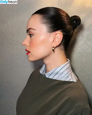 Daisy Ridley / daisyridley nude photo #0805