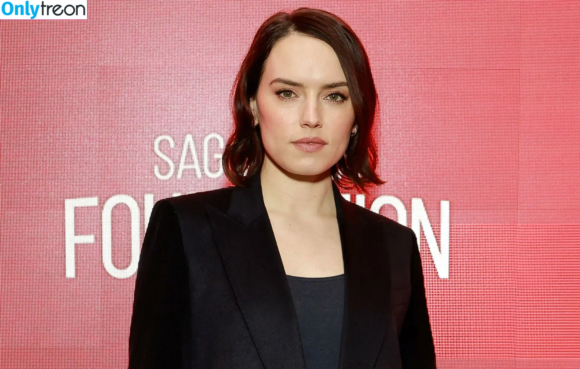 Daisy Ridley nude photo #0780 (daisyridley)