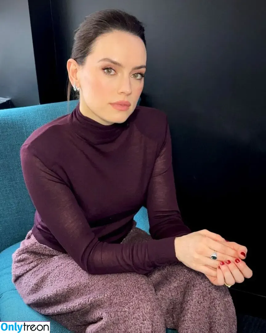 Daisy Ridley голая photo #0904 (daisyridley)