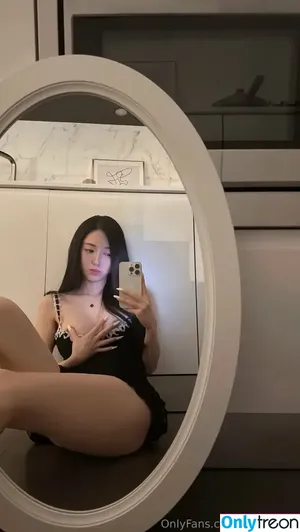 daisydslee / daisy daseul lee nude photo #0059