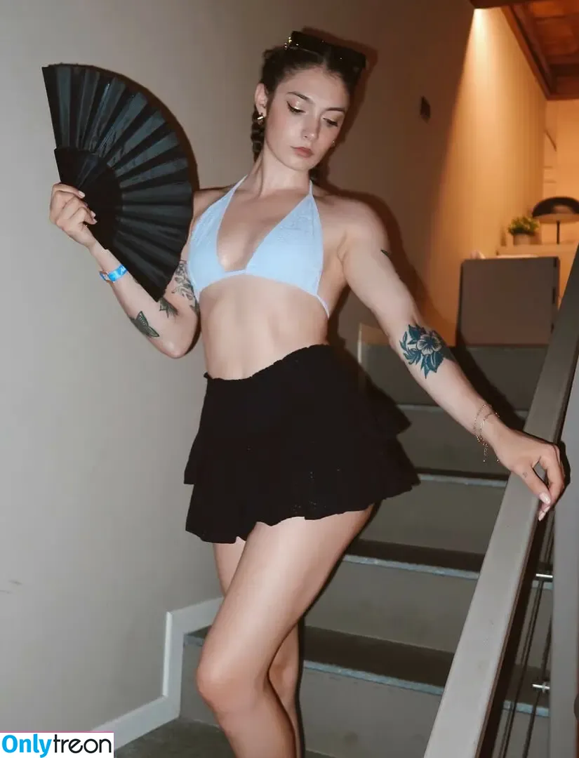daisyfayebee nude photo #0021 (daisybee)