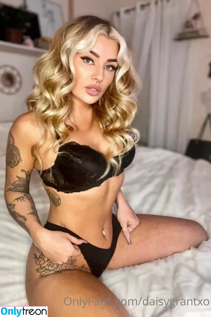 daisygrantxo nude photo #0011 (daisygrantxo)