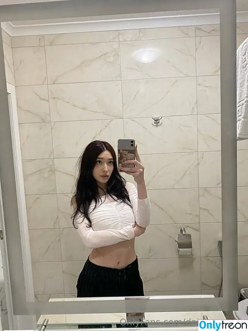 daisymayyxo nude photo #0060 (daiisymayyxo)