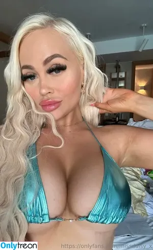  nude photo #0001
