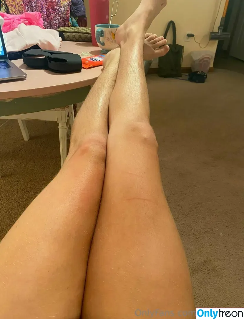daisyt135 nude photo #0016 (princ3ssda1sy)
