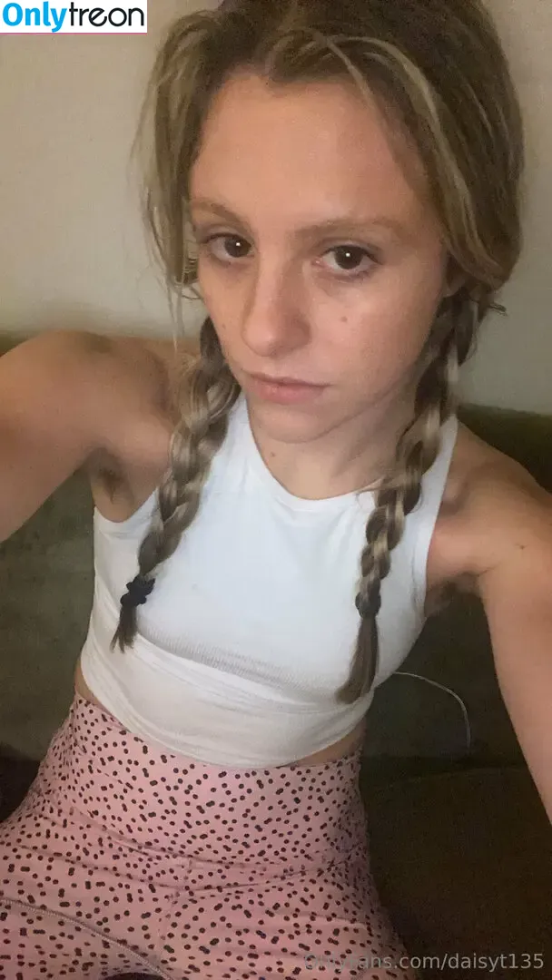 daisyt135 nude photo #0045 (princ3ssda1sy)