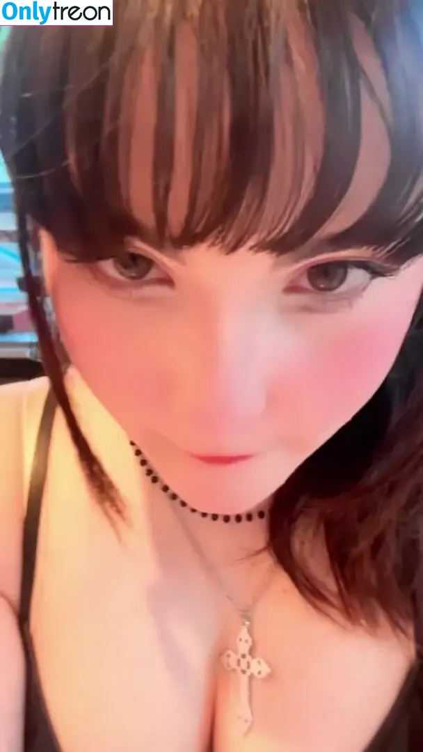 daki_kibutsuji nude photo #0050 (daki_kibutsuji305 / deraguff mia)