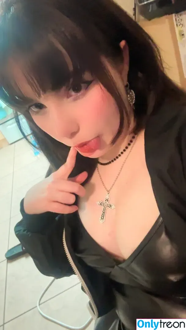daki_kibutsuji nude photo #0058 (daki_kibutsuji305 / deraguff mia)