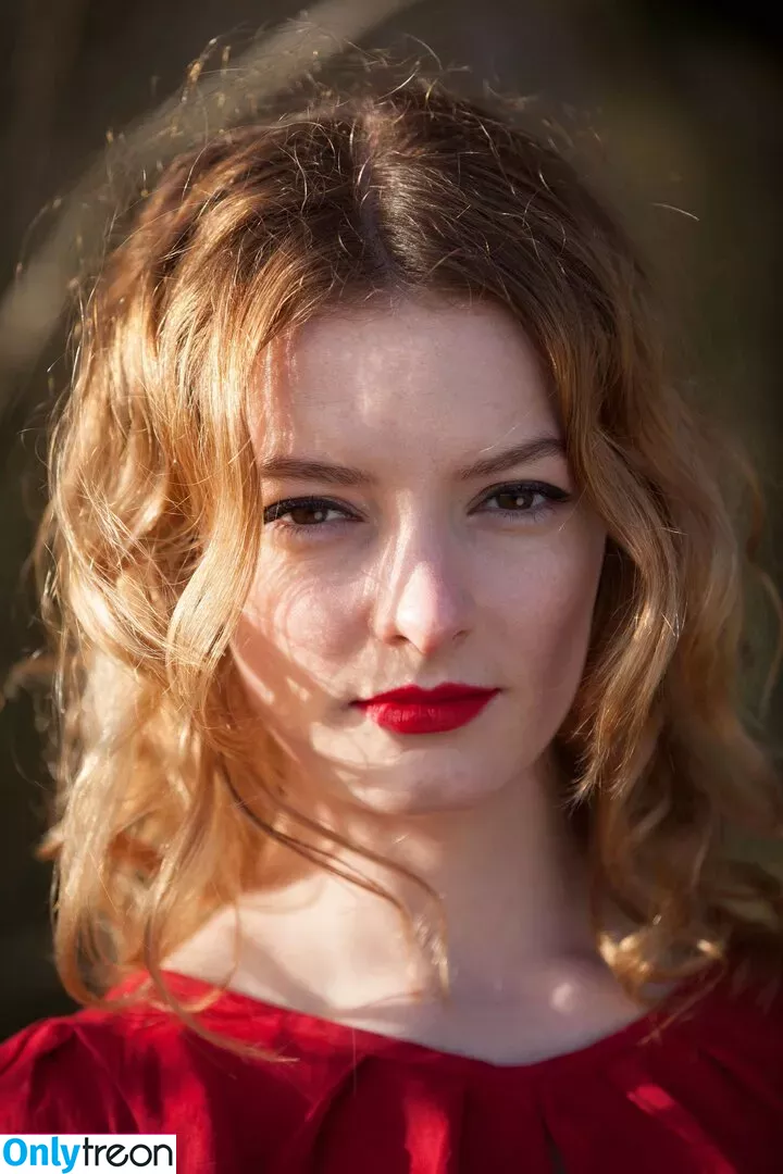 Dakota Blue Richards голая photo #0208 (dakotabluerichards)