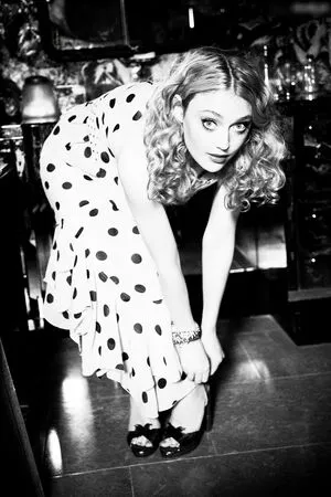 Dakota Fanning / dakotafanning фото голая #0214
