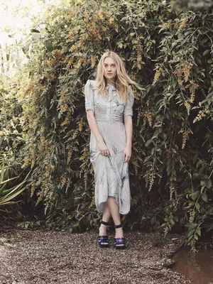 Dakota Fanning / dakotafanning фото голая #0249