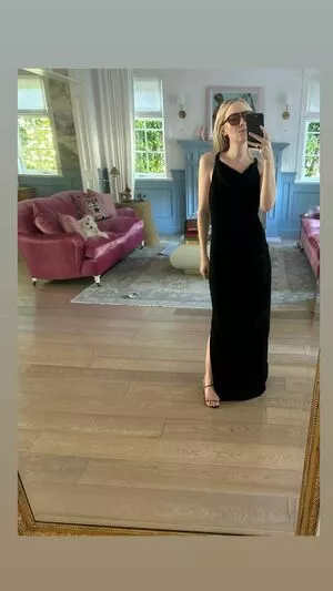 Dakota Fanning / dakotafanning фото голая #0309