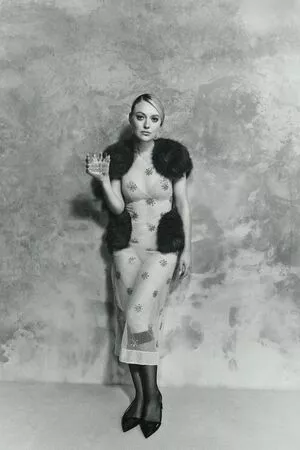 Dakota Fanning / dakotafanning фото голая #0339