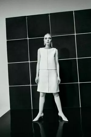 Dakota Fanning / dakotafanning фото голая #0348