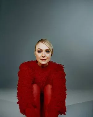 Dakota Fanning / dakotafanning фото голая #0352