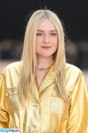 Dakota Fanning / dakotafanning фото голая #0440