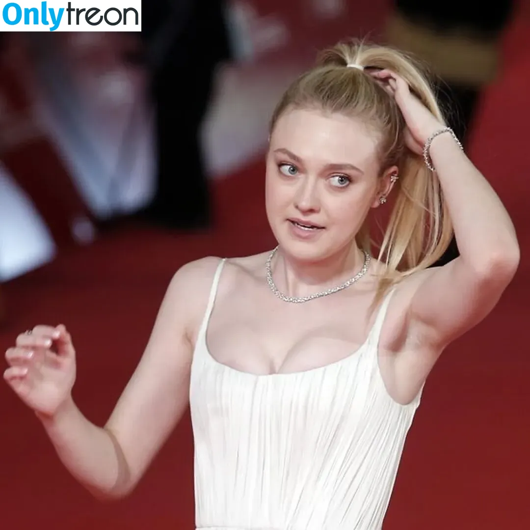 Dakota Fanning nude photo #0027 (dakotafanning)