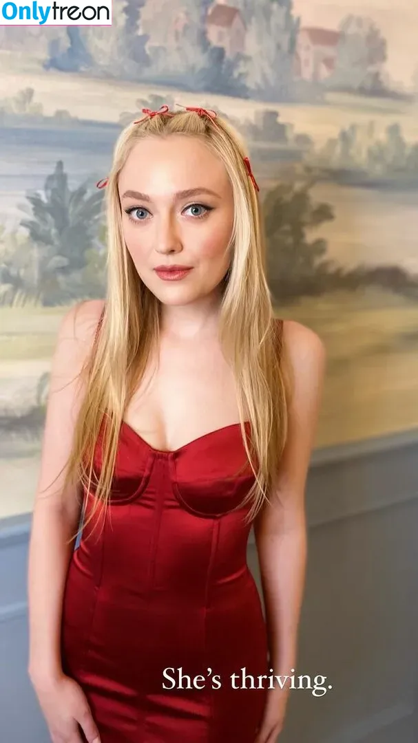 Dakota Fanning голая photo #0140 (dakotafanning)