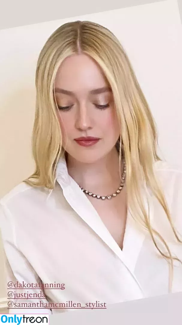 Dakota Fanning nude photo #0154 (dakotafanning)
