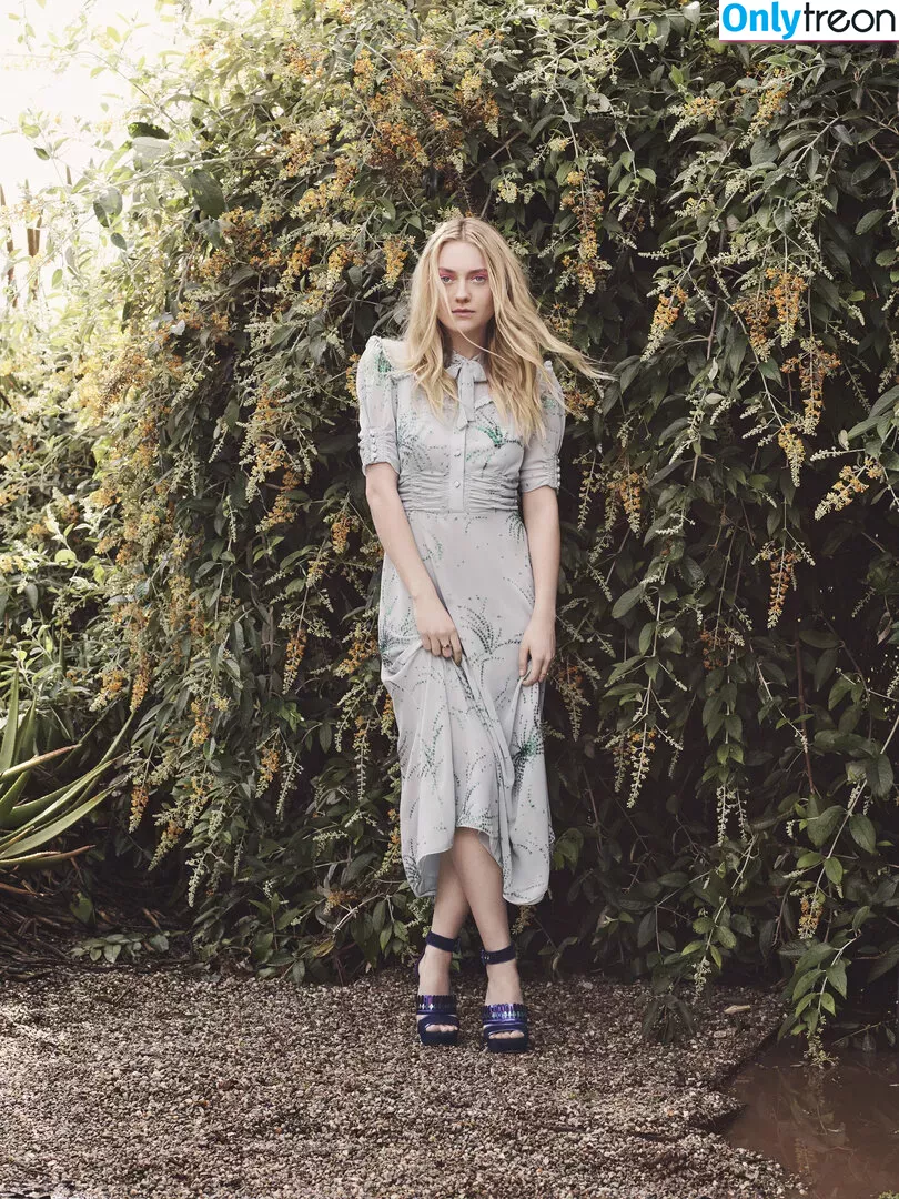 Dakota Fanning голая photo #0249 (dakotafanning)